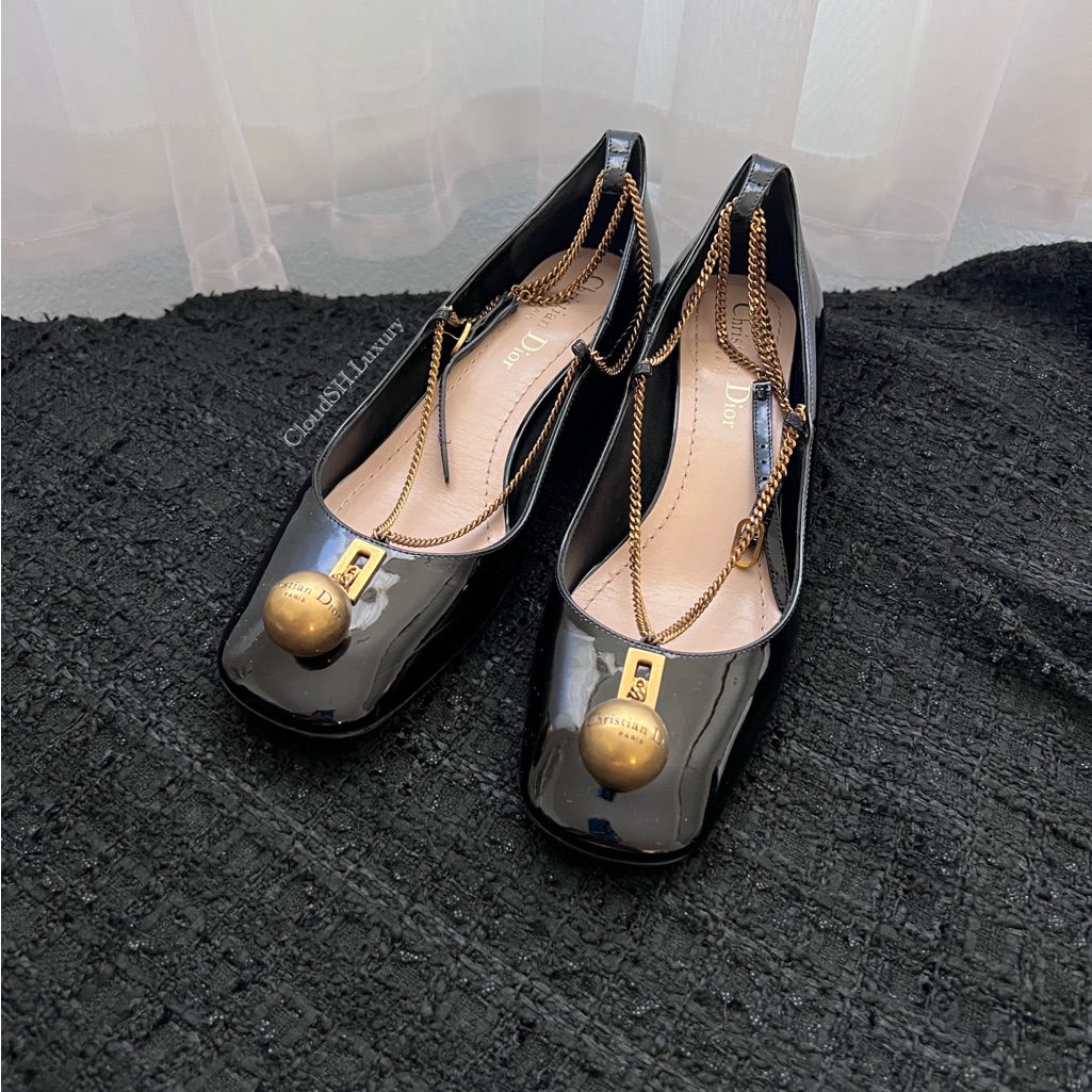 Auth Dior Metal Ball Chain Black Patent Leather Pumps - Size 37